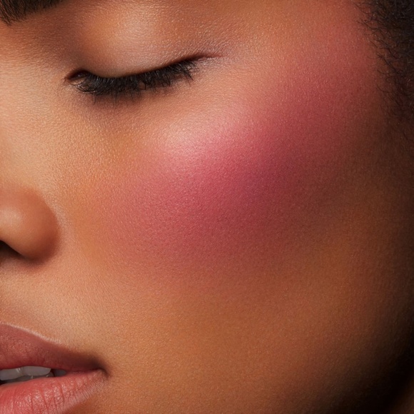 Lancôme Blush Subtil- Delicate Powder Blush- Color “473 Keep Calm & Blush" NEW🎁 - Picture 10 of 15